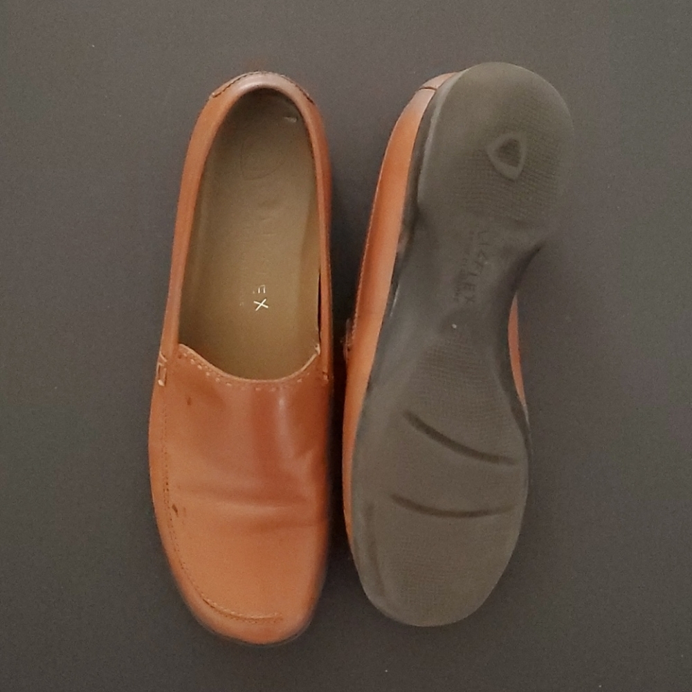 Shoes - Picture 3 of 3